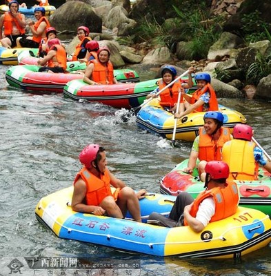 東興推出中越邊境漂流旅游項目，探索邊境旅游新魅力